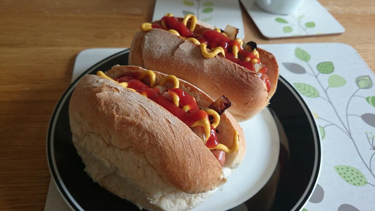  20 RECETAS DE PERROS CALIENTES ALREDEDOR DEL MUNDO
