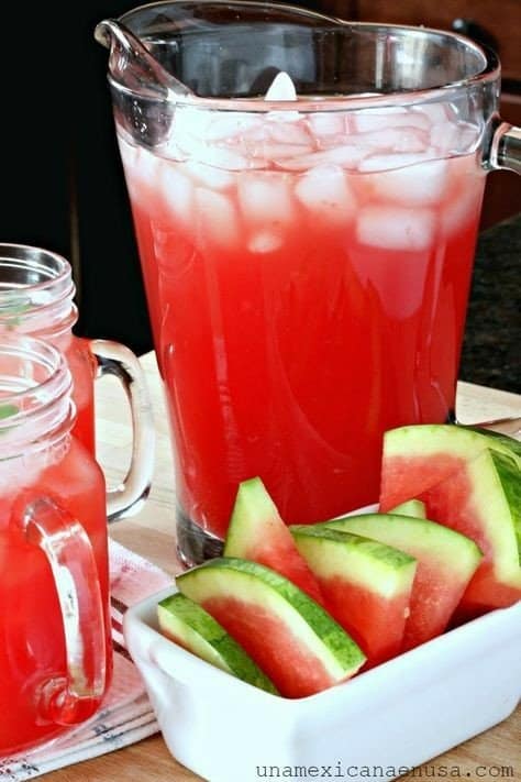 22 RECETAS DE AGUA FRESCA SALUDABLE: Una super refrescante, aromática y saludable bebida para después de entrenar.