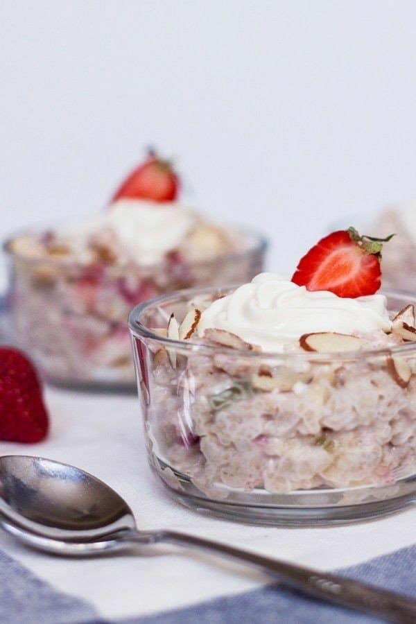 29 Snacks Saludables con Yogurt Griego: ¿Snacks saludables para disfrutar el juego sin culpas? Te presentamos 29 recetas a base de un cremoso yogurt griego y no lo pienses más.