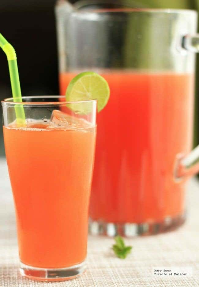 22 RECETAS DE AGUA FRESCA SALUDABLE: Una super refrescante, aromática y saludable bebida para después de entrenar.