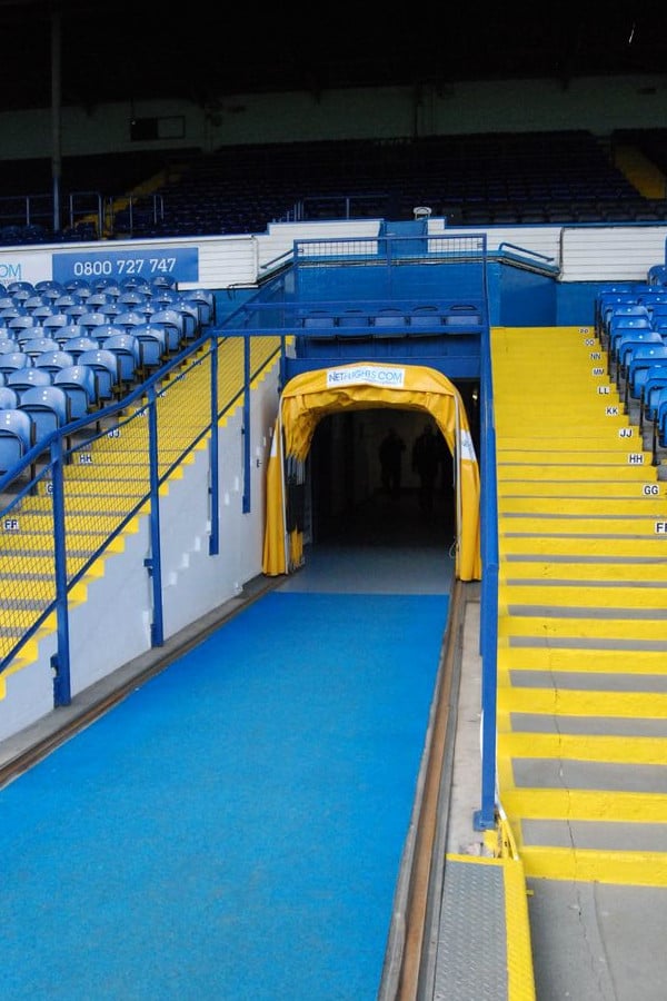 leeds united vs manchester city