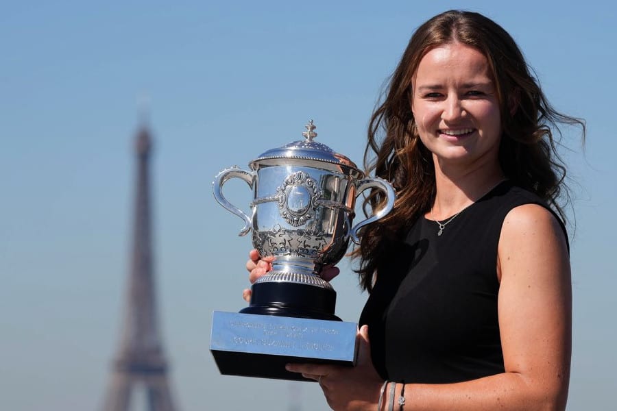 los 12 mejores deportistas del mes 